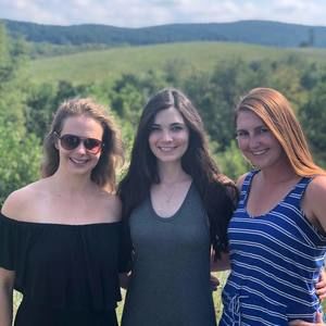 Meet your Posher, Nicole